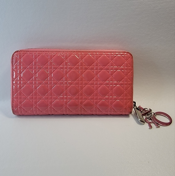 CHRISTIAN DIOR Cannage Patent Zip Around Long Wallet - Picture 2 of 11